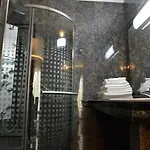 Granit - Freshly Renovated بالاتونسزارسكو