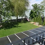 Granit - Freshly Renovated Balatonszarszo