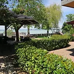 Granit - Freshly Renovated بالاتونسزارسكو