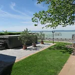 Pensionat Granit - Freshly Renovated 3*