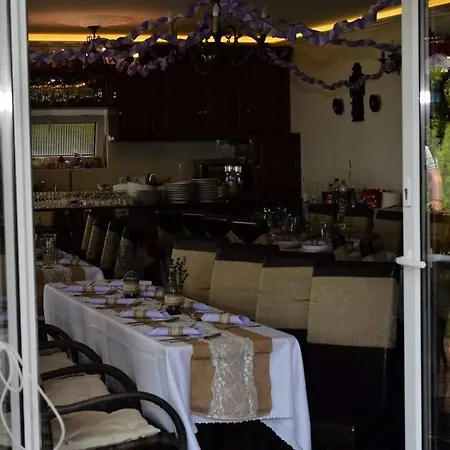 Granit Πανσιόν