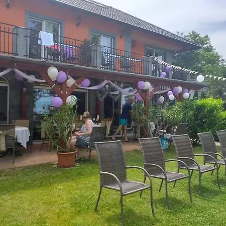 Πανσιόν Granit Balatonszarszo