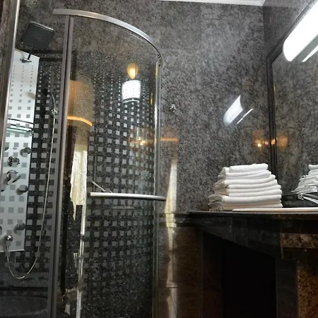 Granit - Freshly Renovated バラトンサールソー