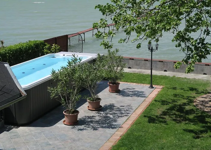 Granit - Freshly Renovated Pensjonat Balatonszarszo
