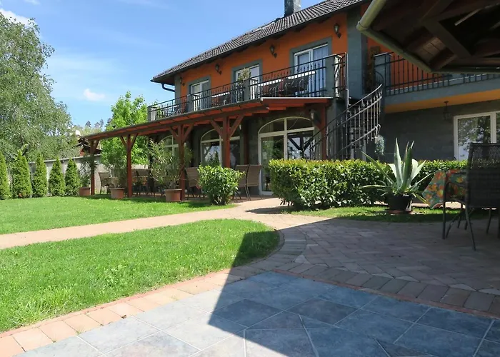 Granit - Freshly Renovated באלאטונסארסו