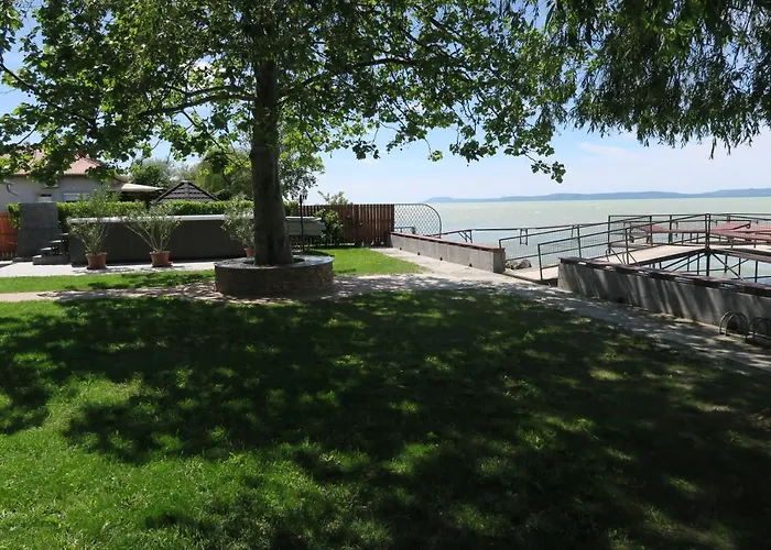 Granit - Freshly Renovated בית הארחה 3*